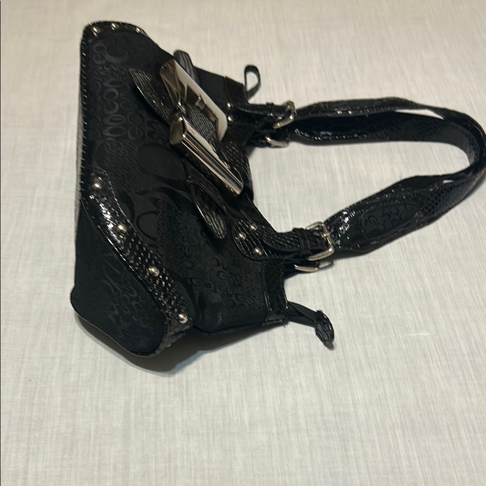 Vintage Guess Elegant Black Women's Handbag - Picture 5 of 13